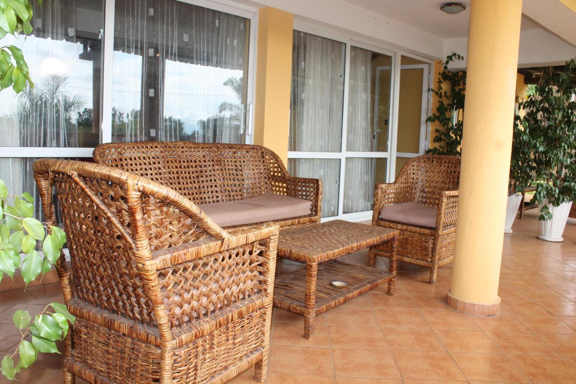 Aparthotel Jardin Tropical Bujumbura Esterno foto