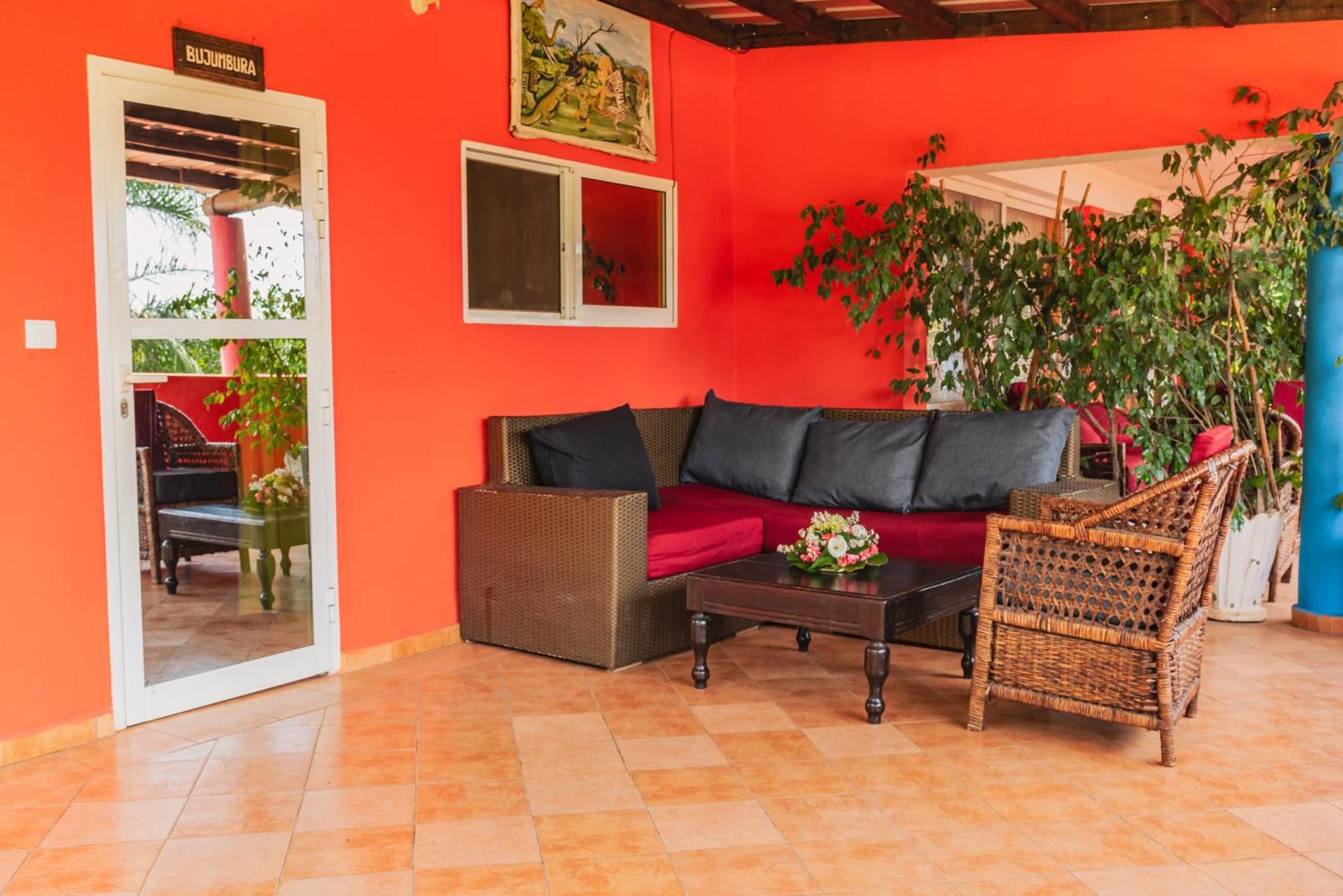 Aparthotel Jardin Tropical Bujumbura Esterno foto